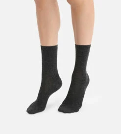 Chaussettes Unies Anthracite En Laine Douce Femme 6 Chaussettes Unies Anthracite En Laine Douce Femme -Offres DIM Boutique D04CRM1 0M3 01 1