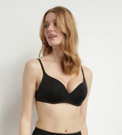 Soutien-Gorge Noir Push-Up En Microfibre Sans Armatures InvisiFree