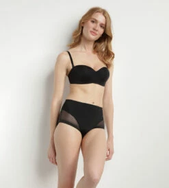 Soutien-gorge Bandeau Noir Sans Armatures Pour Femme InvisiFree 12 Soutien-gorge Bandeau Noir Sans Armatures Pour Femme InvisiFree -Offres DIM Boutique D07HFC1 0HZ 03