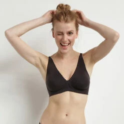 Soutien-gorge Foulard Avec Renforts Souples Noir New Body Touch Libre De Dim