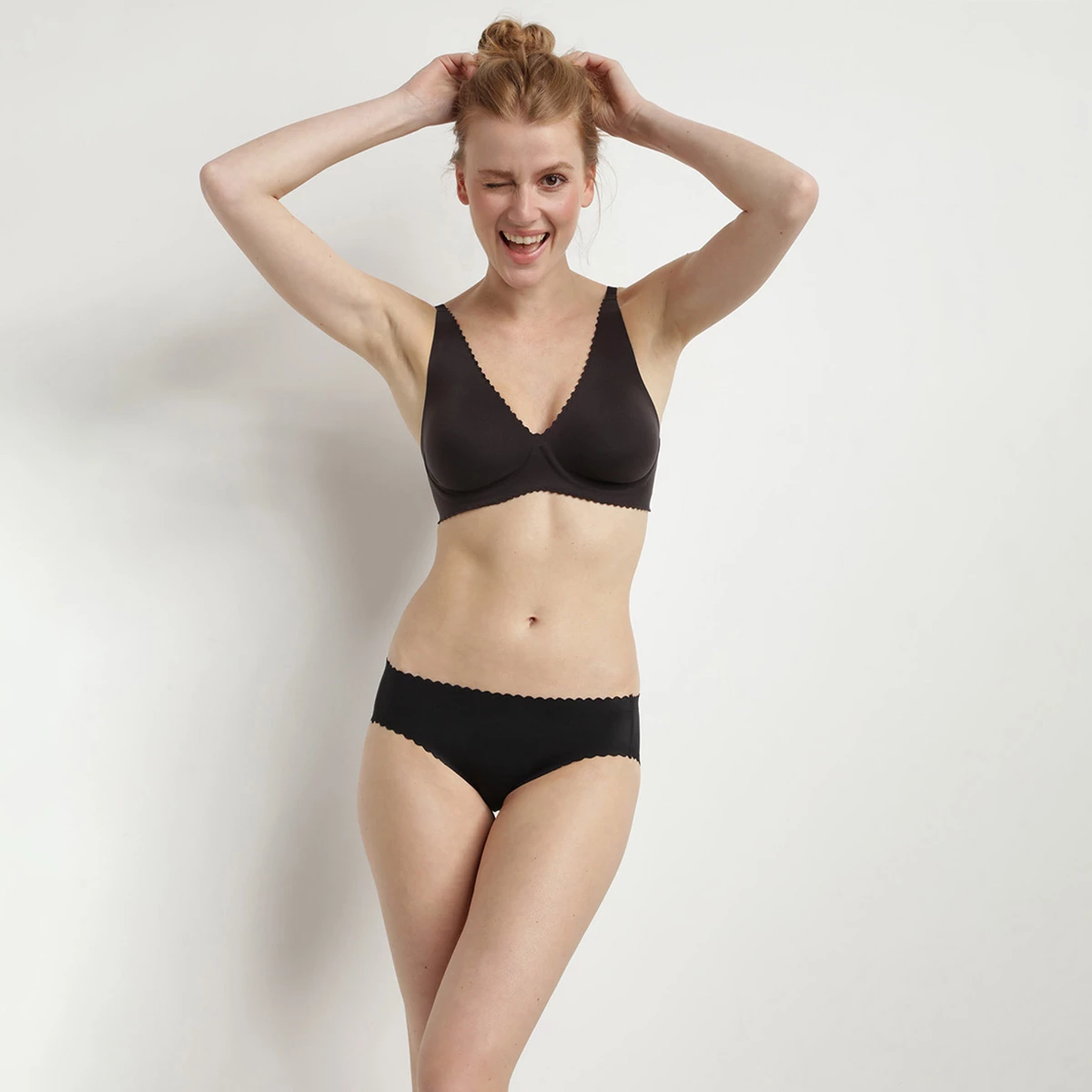 Soutien-gorge Foulard Avec Renforts Souples Noir New Body Touch Libre De Dim 6 Soutien-gorge Foulard Avec Renforts Souples Noir New Body Touch Libre De Dim – Image 4