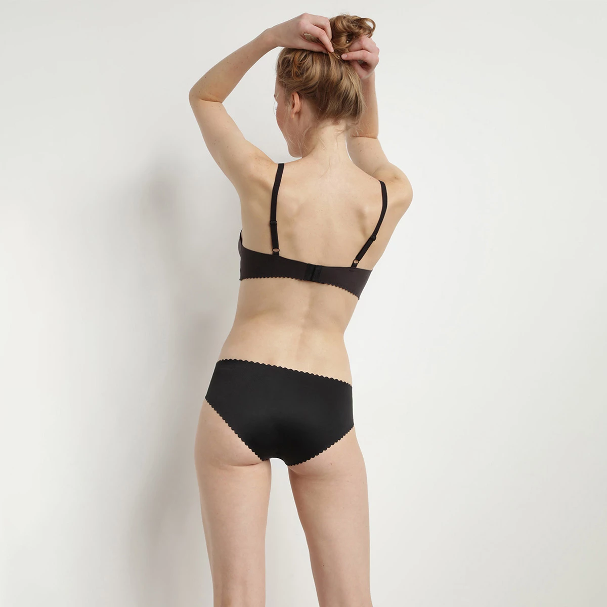 Soutien-gorge Foulard Avec Renforts Souples Noir New Body Touch Libre De Dim 7 Soutien-gorge Foulard Avec Renforts Souples Noir New Body Touch Libre De Dim – Image 5