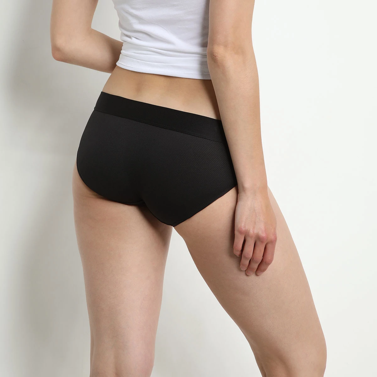 Lot De 2 Culottes Femme Sans Couture Noir Dim Sport 5 Lot De 2 Culottes Femme Sans Couture Noir Dim Sport – Image 3