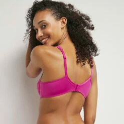 Soutien-gorge Emboîtant Dentelle Et Tulle Fuschia Generous Essentiel 10 Soutien-gorge Emboîtant Dentelle Et Tulle Fuschia Generous Essentiel -Offres DIM Boutique D08H4C1 A7V 02