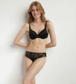Culotte Noire Femme En Microfibre Et Dentelle Generous Essentiel 12 Culotte Noire Femme En Microfibre Et Dentelle Generous Essentiel -Offres DIM Boutique D08H5C1 0HZ 03