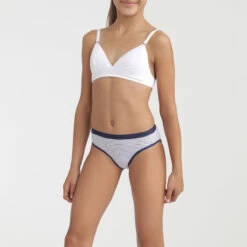 Soutien-gorge Fille En Coton Naturel Sans Armatures Blanc Basic Bio 12 Soutien-gorge Fille En Coton Naturel Sans Armatures Blanc Basic Bio -Offres DIM Boutique D0A3QC1 0HY 04