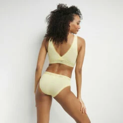 Culotte Femme Invisible En Microfibre Jaune Tendre Oh My Dim’s 12 Culotte Femme Invisible En Microfibre Jaune Tendre Oh My Dim’s -Offres DIM Boutique D0ASJC1 ALJ 04