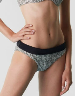 Maillot De Bain Slip Taille Haute En Jacquard, Blanc, Noir Et Or 9 Maillot De Bain Slip Taille Haute En Jacquard, Blanc, Noir Et Or -Offres DIM Boutique D0AY1PA AO0 01 1