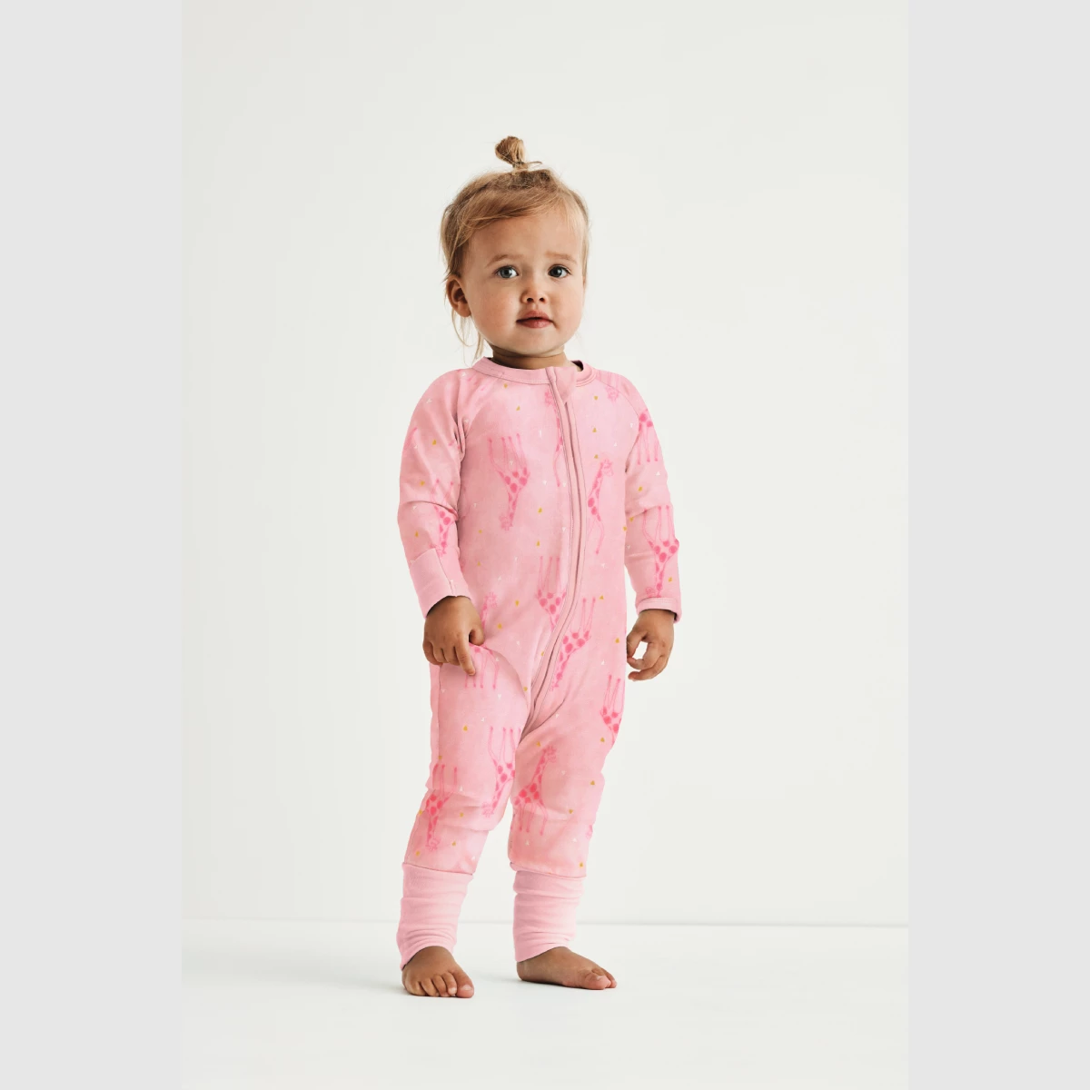 Pyjama Bébé Velours à Zip Double Sens Motif Girafe Rose Dim ZIPPY ® 5 Pyjama Bébé Velours à Zip Double Sens Motif Girafe Rose Dim ZIPPY ® – Image 3