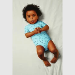 Lot De 3 Body Coton Bio Manches Courtes à étoiles Bleu Dim Baby 11 Lot De 3 Body Coton Bio Manches Courtes à étoiles Bleu Dim Baby -Offres DIM Boutique D0BI2C3 A6A 02