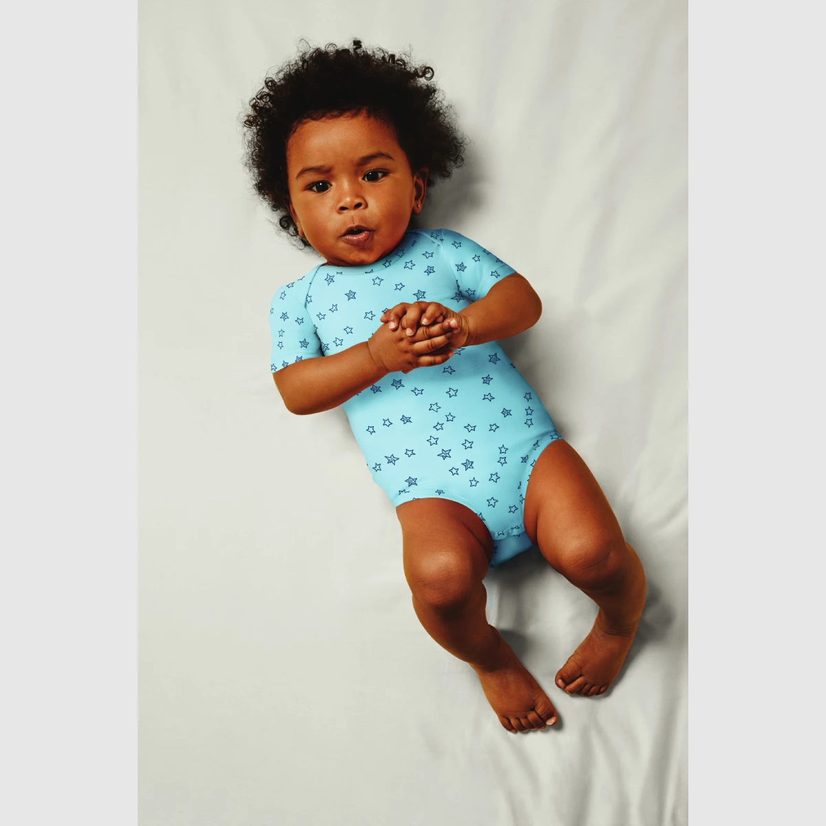 Lot De 3 Body Coton Bio Manches Courtes à étoiles Bleu Dim Baby 5 Lot De 3 Body Coton Bio Manches Courtes à étoiles Bleu Dim Baby – Image 3