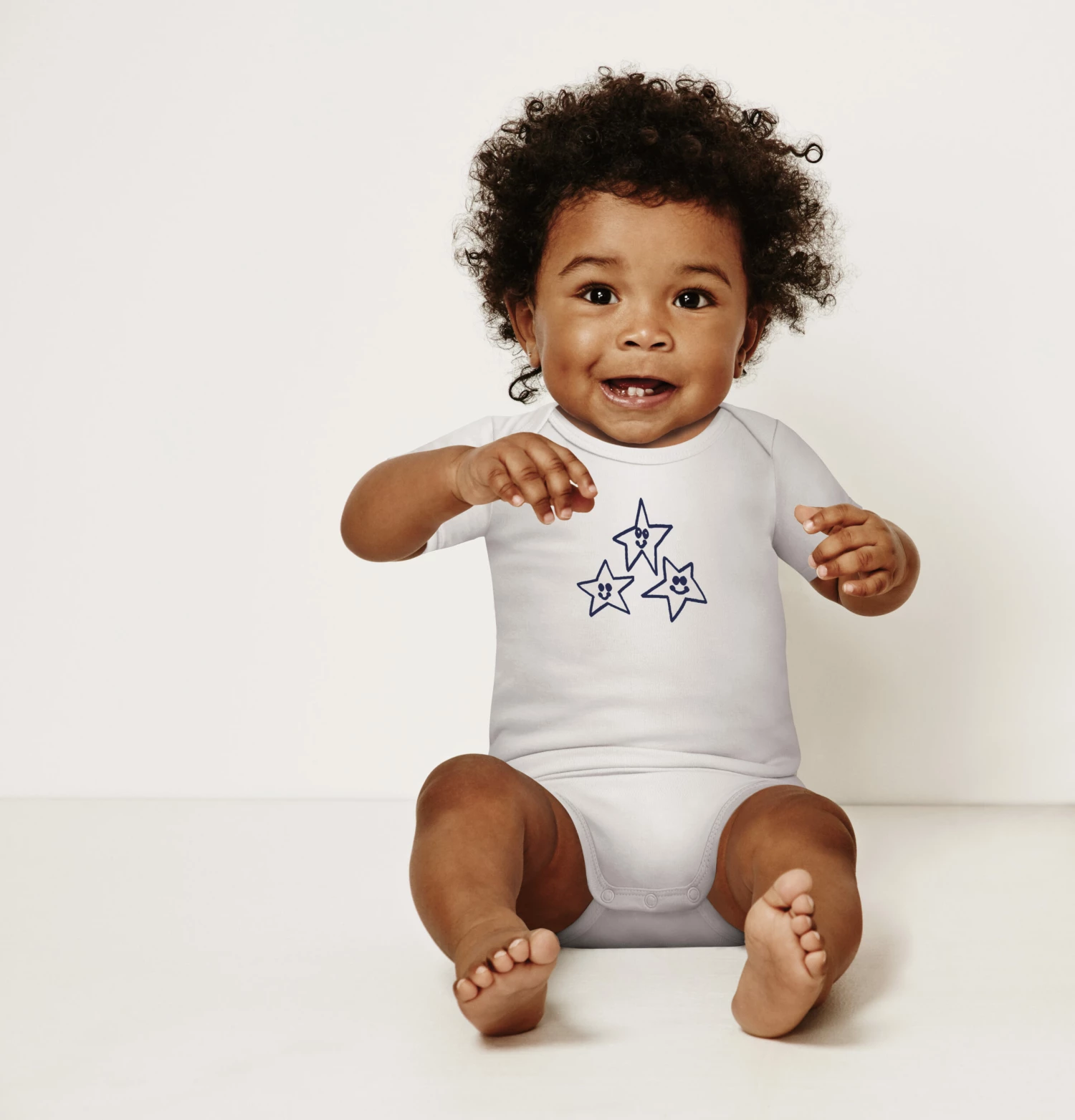 Lot De 3 Bodys Coton Bio à Manches Courtes étoiles Bleu Dim Baby 4 Lot De 3 Bodys Coton Bio à Manches Courtes étoiles Bleu Dim Baby – Image 3