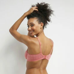 Soutien-gorge Emboitant Dentelle à Pois Rose Generous Edition Limitée 10 Soutien-gorge Emboitant Dentelle à Pois Rose Generous Edition Limitée -Offres DIM Boutique D0BUDC1 A7U 02
