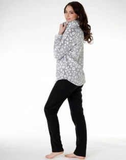 Vêtements D'intérieur En Fourrure Longue Pour Femmes, Gris Foncé Et Blanc 10 Vêtements D'intérieur En Fourrure Longue Pour Femmes, Gris Foncé Et Blanc -Offres DIM Boutique D0CF9PS ANH 02