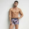 Boxer Homme En Coton Stretch Imprimé Hibiscus Dim Fancy 2 Boxer Homme En Coton Stretch Imprimé Hibiscus Dim Fancy -Offres DIM Boutique D0CIBC1 AR5 01