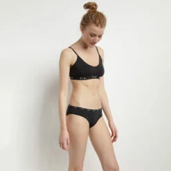 Brassière Femme En Coton Modal Sans Armatures Noir DIM Originals 9 Brassière Femme En Coton Modal Sans Armatures Noir DIM Originals -Offres DIM Boutique D0CIHC1 0HZ 03