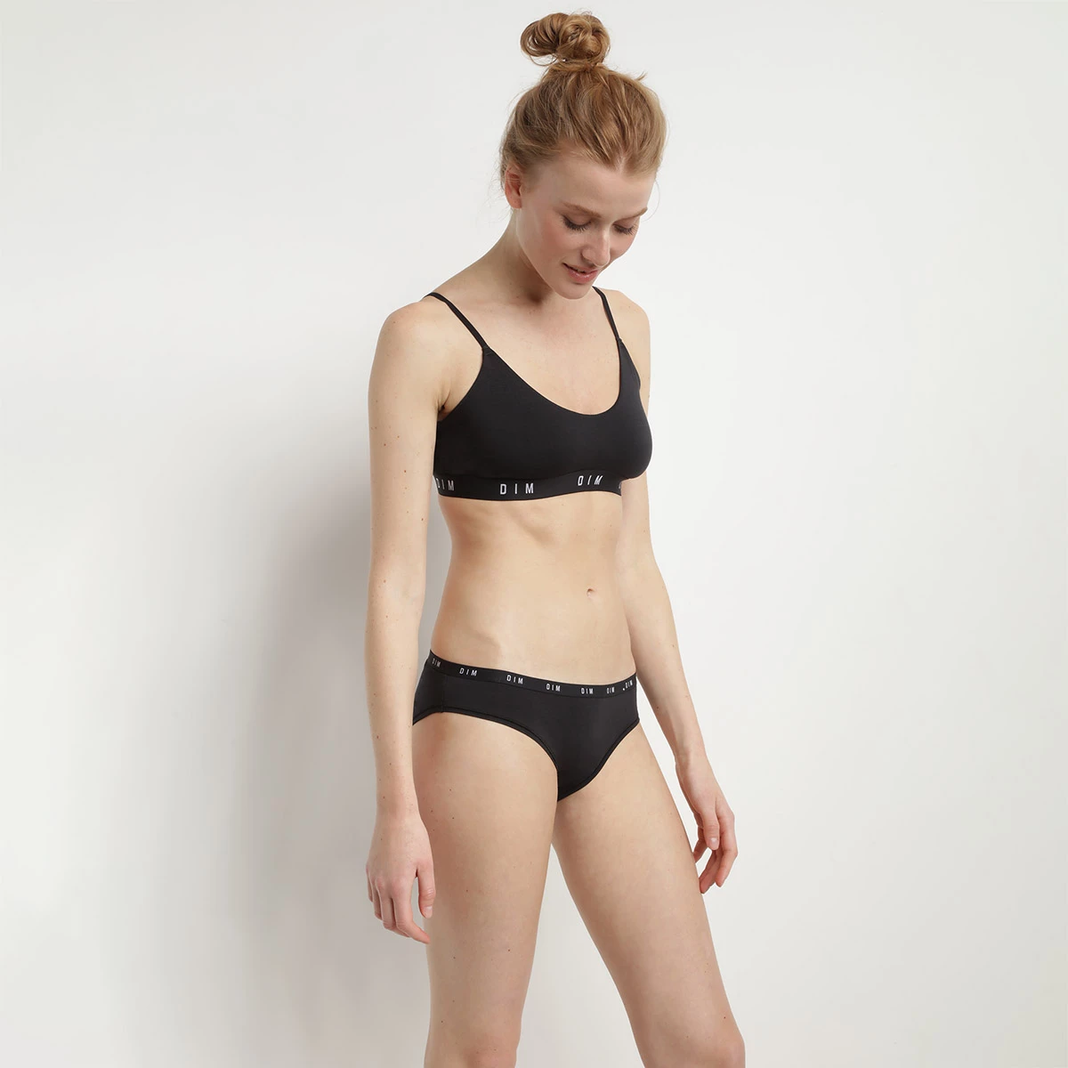 Brassière Femme En Coton Modal Sans Armatures Noir DIM Originals 5 Brassière Femme En Coton Modal Sans Armatures Noir DIM Originals – Image 3