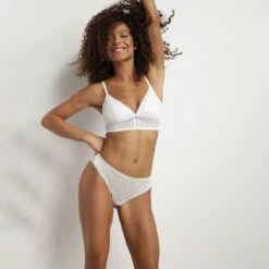 Bralette Ampliforme En Dentelle à Motif Feuillage Nacre MOD De Dim -Offres DIM Boutique D0CINC1 1LM 03