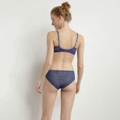 Slip Femme En Dentelle à Motif Feuillage Bleu Lazuli MOD De Dim 12 Slip Femme En Dentelle à Motif Feuillage Bleu Lazuli MOD De Dim -Offres DIM Boutique D0CIOC1 AJ5 04