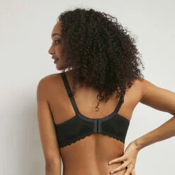 Soutien-gorge Emboitant Dentelle Coeurs Noir Generous Édition Limitée 10 Soutien-gorge Emboitant Dentelle Coeurs Noir Generous Édition Limitée -Offres DIM Boutique D0CMYC1 0HZ 02