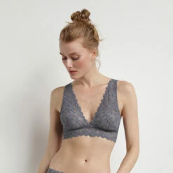 Bralette Sans Armatures En Dentelle Fleurie Bleu Chardon Daily Glam