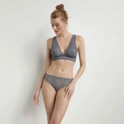 Bralette Sans Armatures En Dentelle Fleurie Bleu Chardon Daily Glam -Offres DIM Boutique D0CN9C1 AMM 03