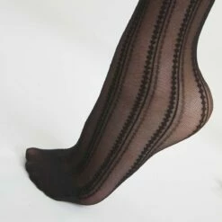 Socquettes Femme Voile Transparent Noir à Lignes Graphiques Dim Style -Offres DIM Boutique D0CVFM1 0HZ 02