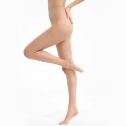 Collant Clair Teint De Soleil Effet Bronzé Naturel 17D