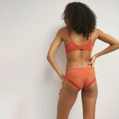 Soutien-gorge Emboitant à Armatures Terre Cuite Generous Dim -Offres DIM Boutique D39831B AKT 04