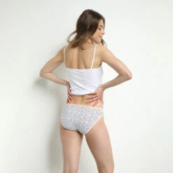 Lot De 3 Slips Femme Coton Stretch Imprimé Graphique Rose Les Pockets 12 Lot De 3 Slips Femme Coton Stretch Imprimé Graphique Rose Les Pockets -Offres DIM Boutique D4C17P3 A2L 04